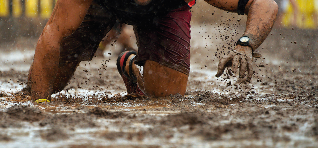 mud-run-crawling-through-mud-on-hands-and-knees